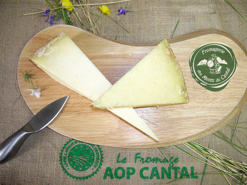 Nos Produits Fromagerie Des Monts Du Cantal 